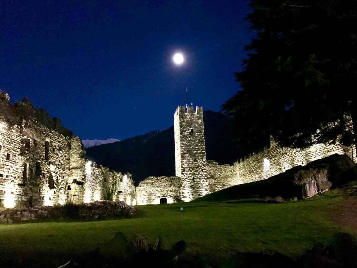 Villa La Casa Sulla Collina Del Castello Breno Exterior foto