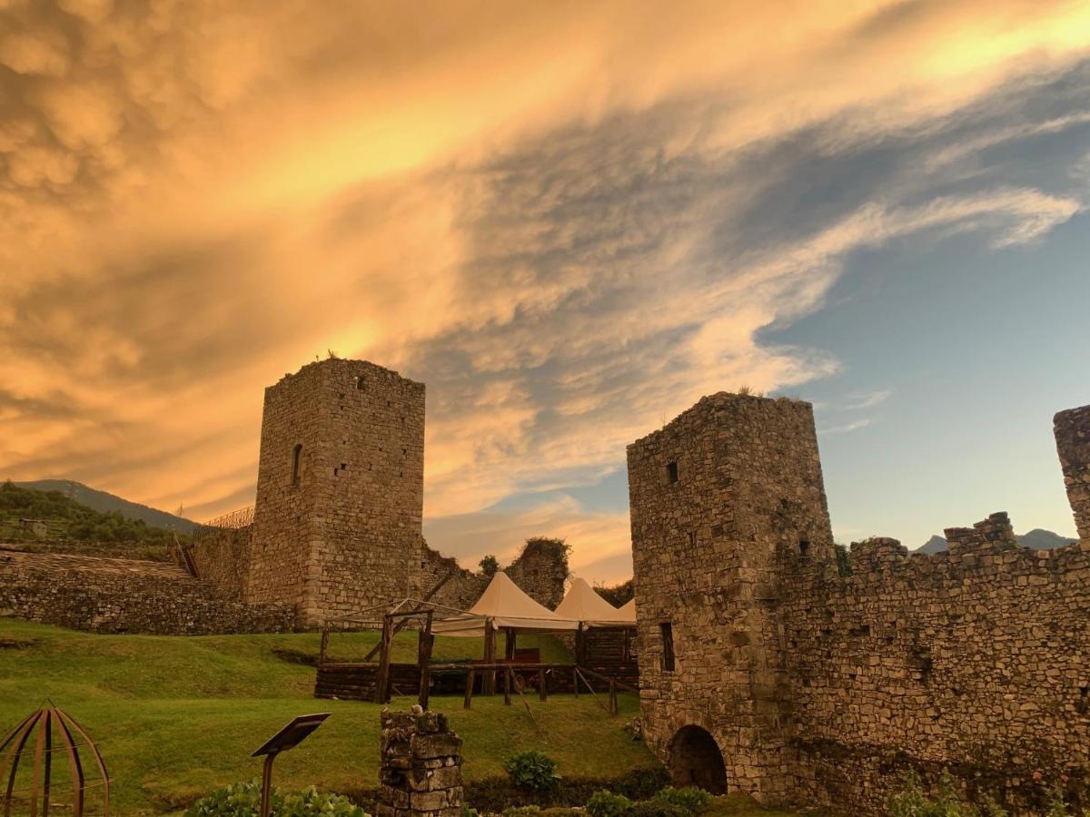 Villa La Casa Sulla Collina Del Castello Breno Exterior foto